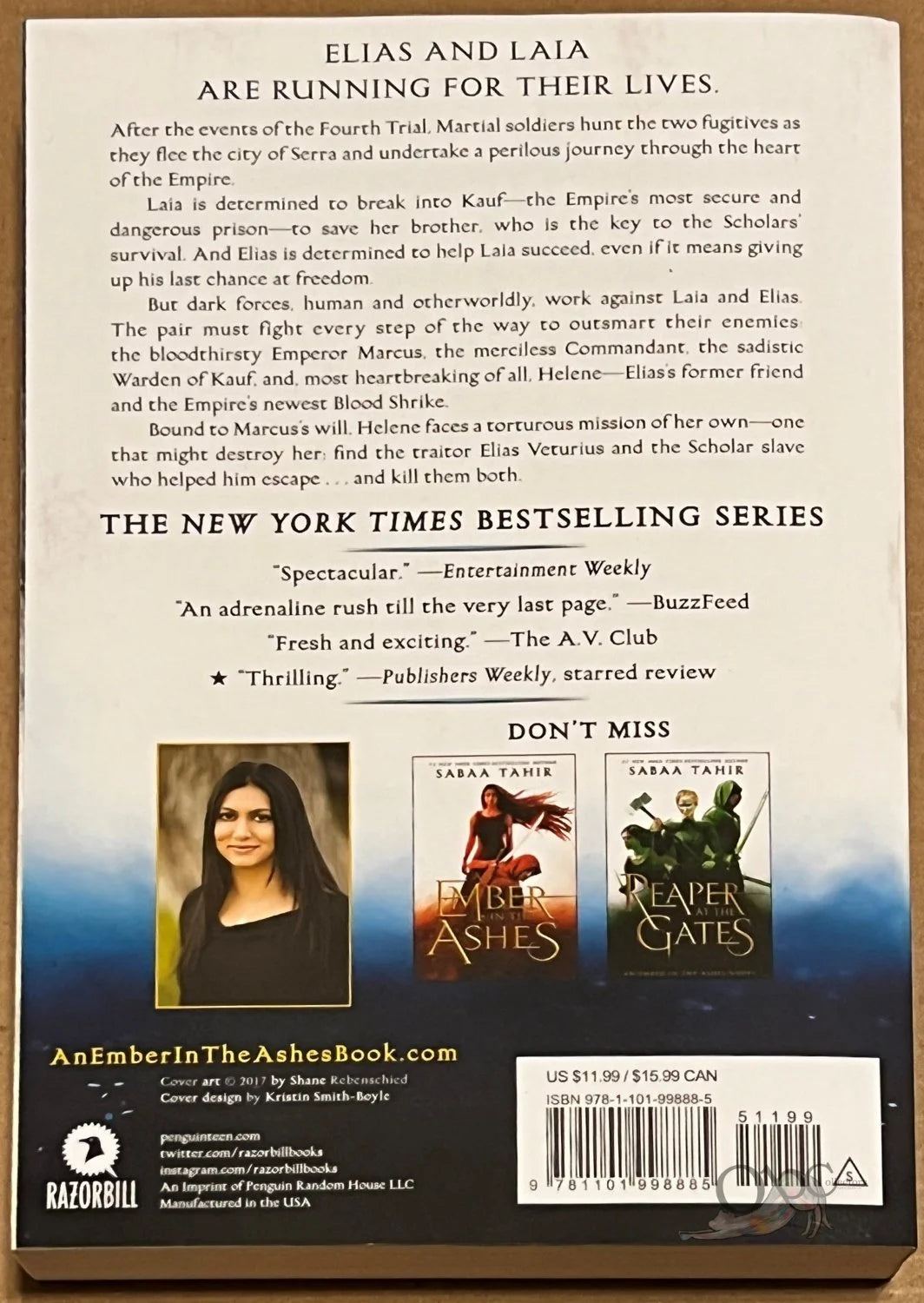 A Torch Against the Night (An Ember in the Ashes Book #2) by Sabaa Tahir