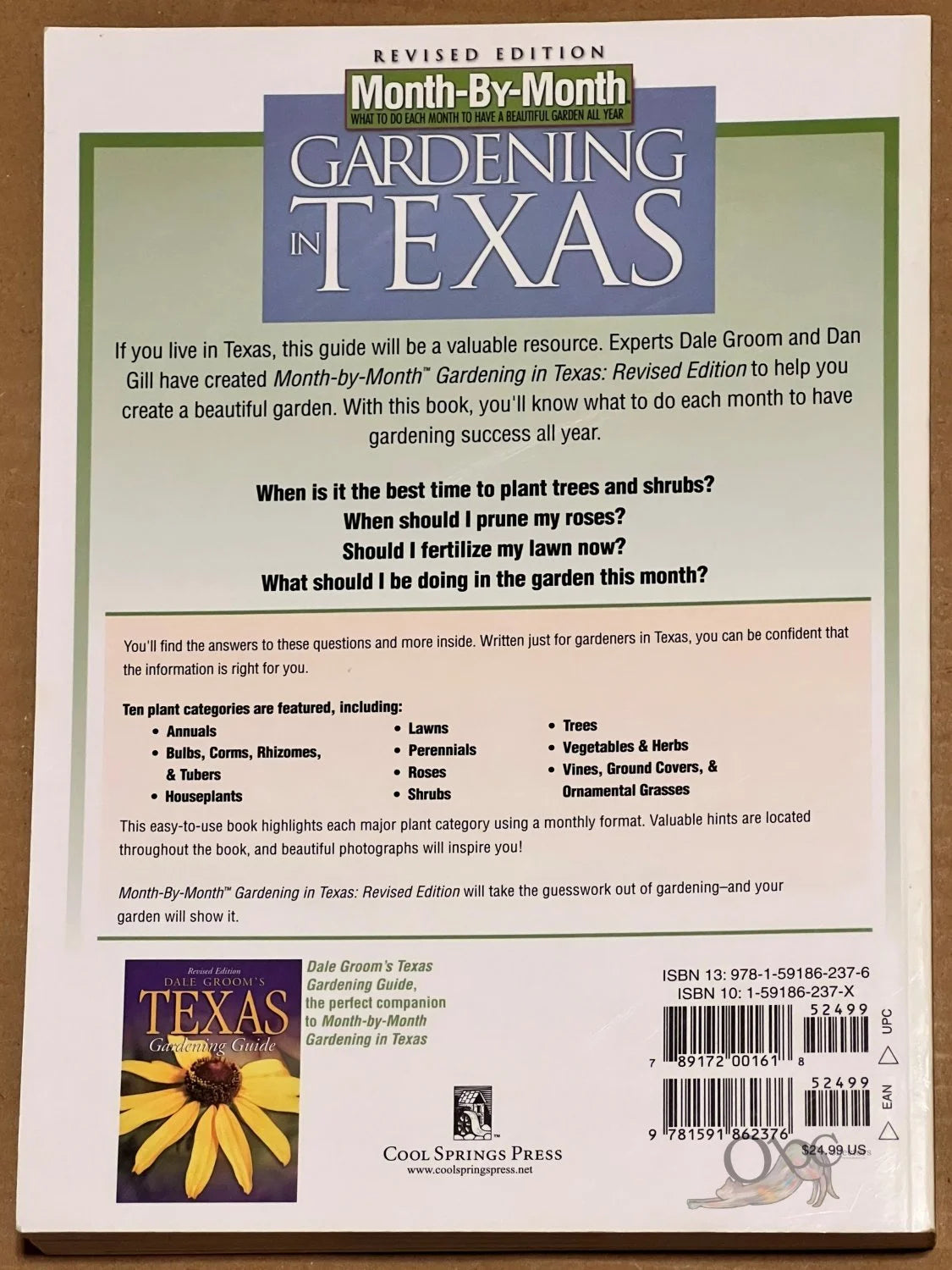 Gardening in Texas: Month-by-Moth Revised Edition (2005) by Dan Gill & Dale Groom