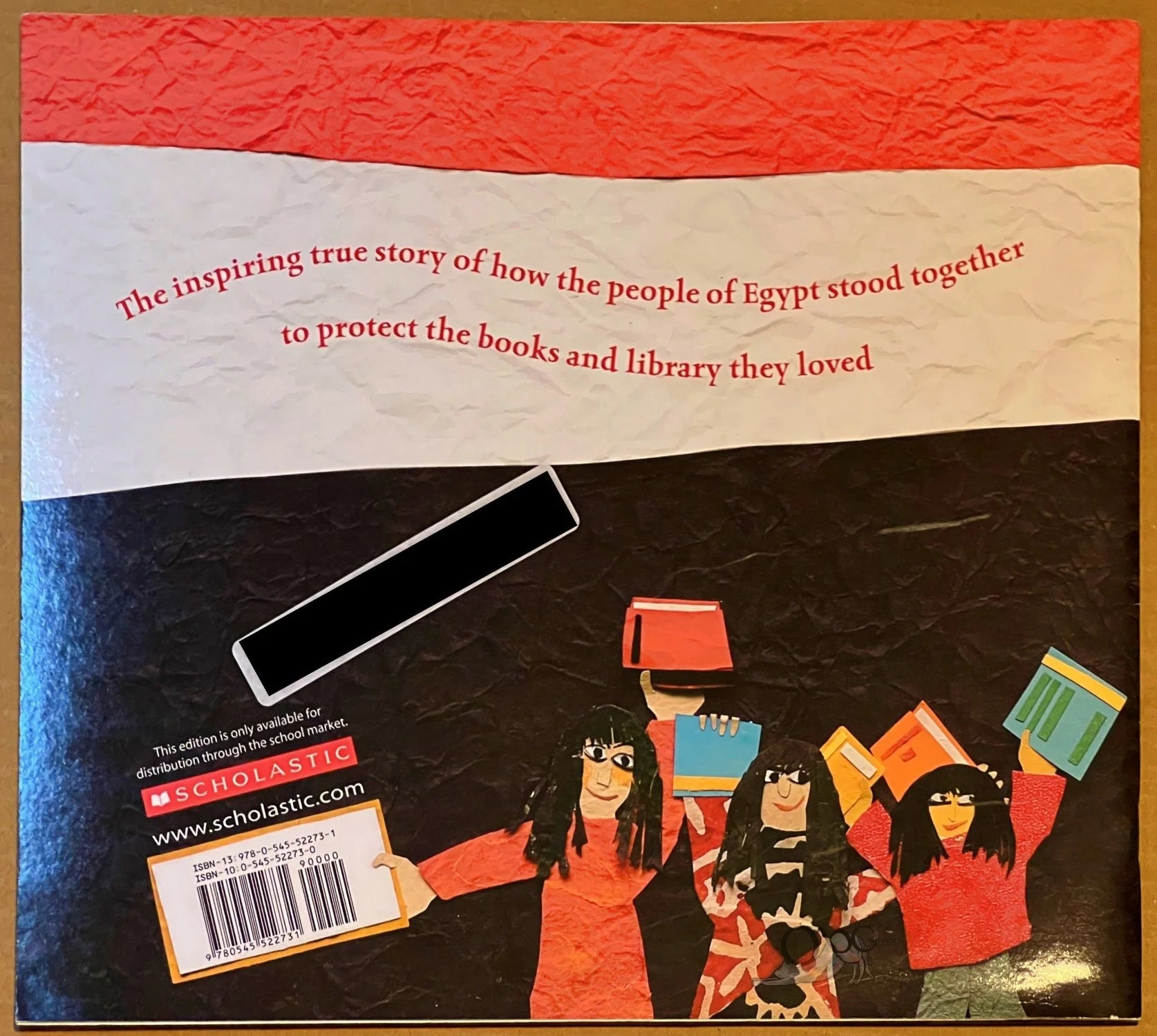 Hands Around the Library: Protecting Egypt's Library by Karen Leggett Abouraya Art by Susan L. Roth